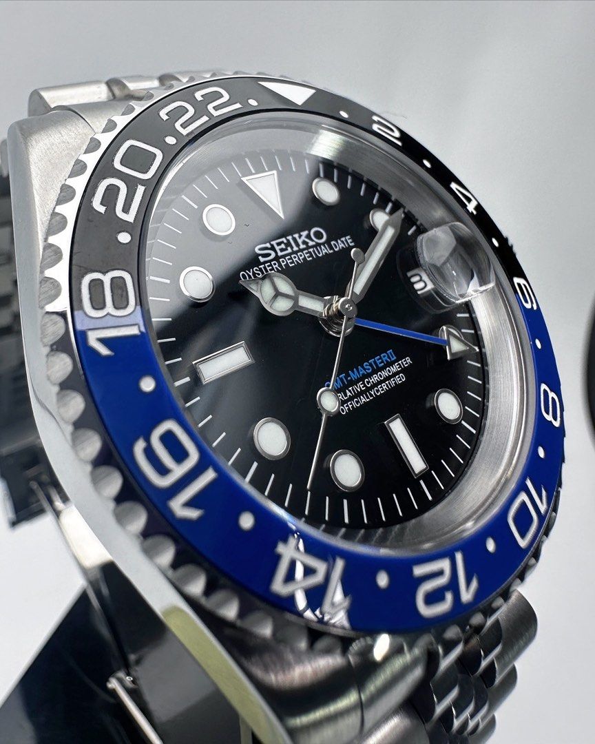 GMT BATGIRL/BATMAN MOD