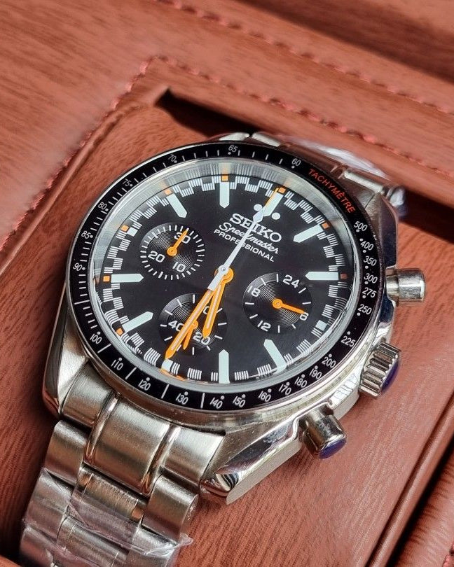 SPEEDMASTER BLACK ORANGE MOD